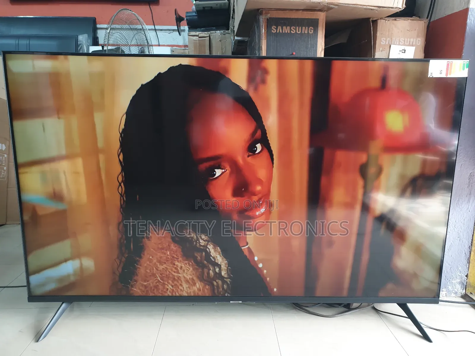 Crystal Uhd HDR Samsung Smart Satellite Tv 65"Inches