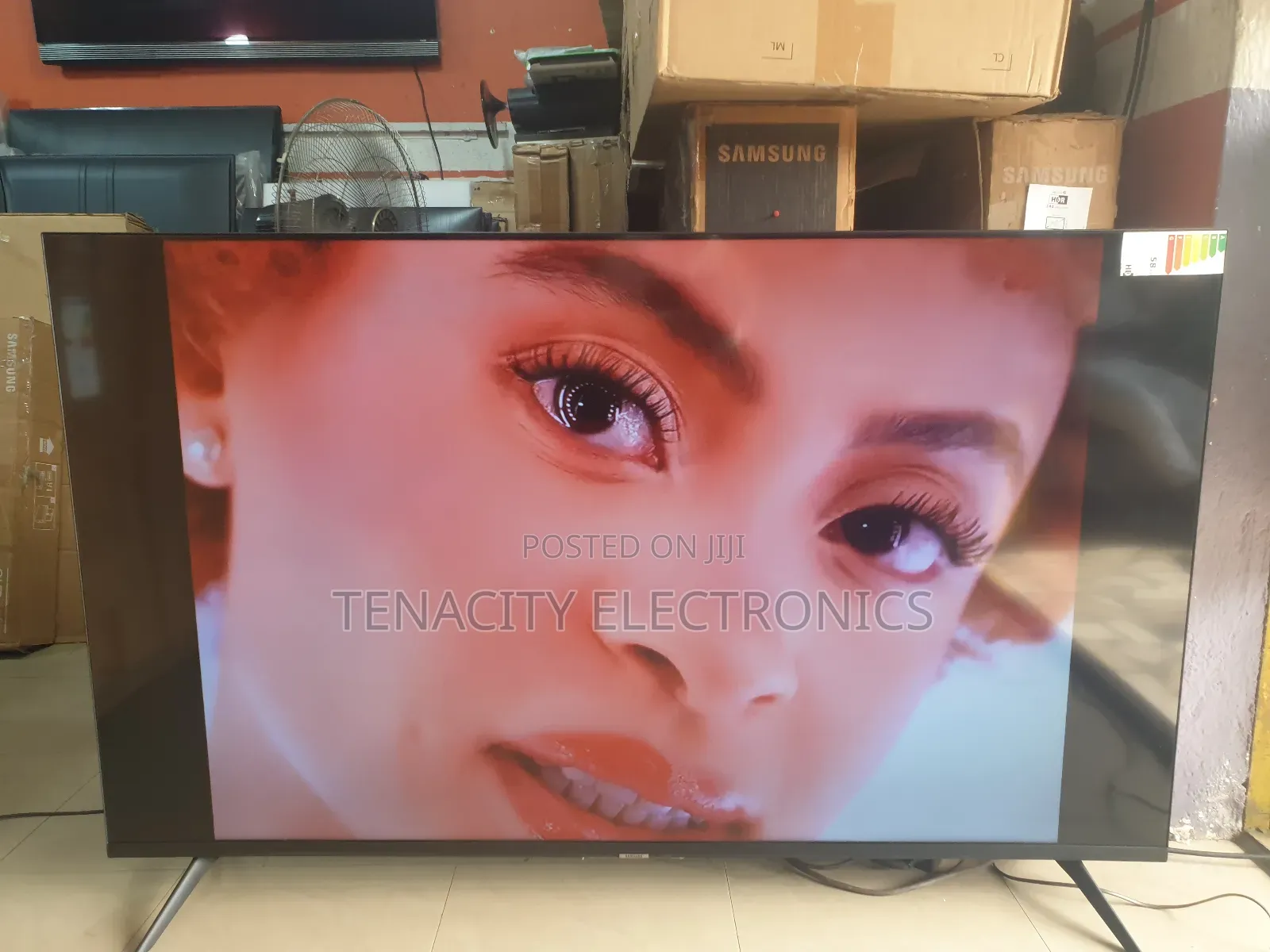 Crystal Uhd HDR Samsung Smart Satellite Tv 65"Inches