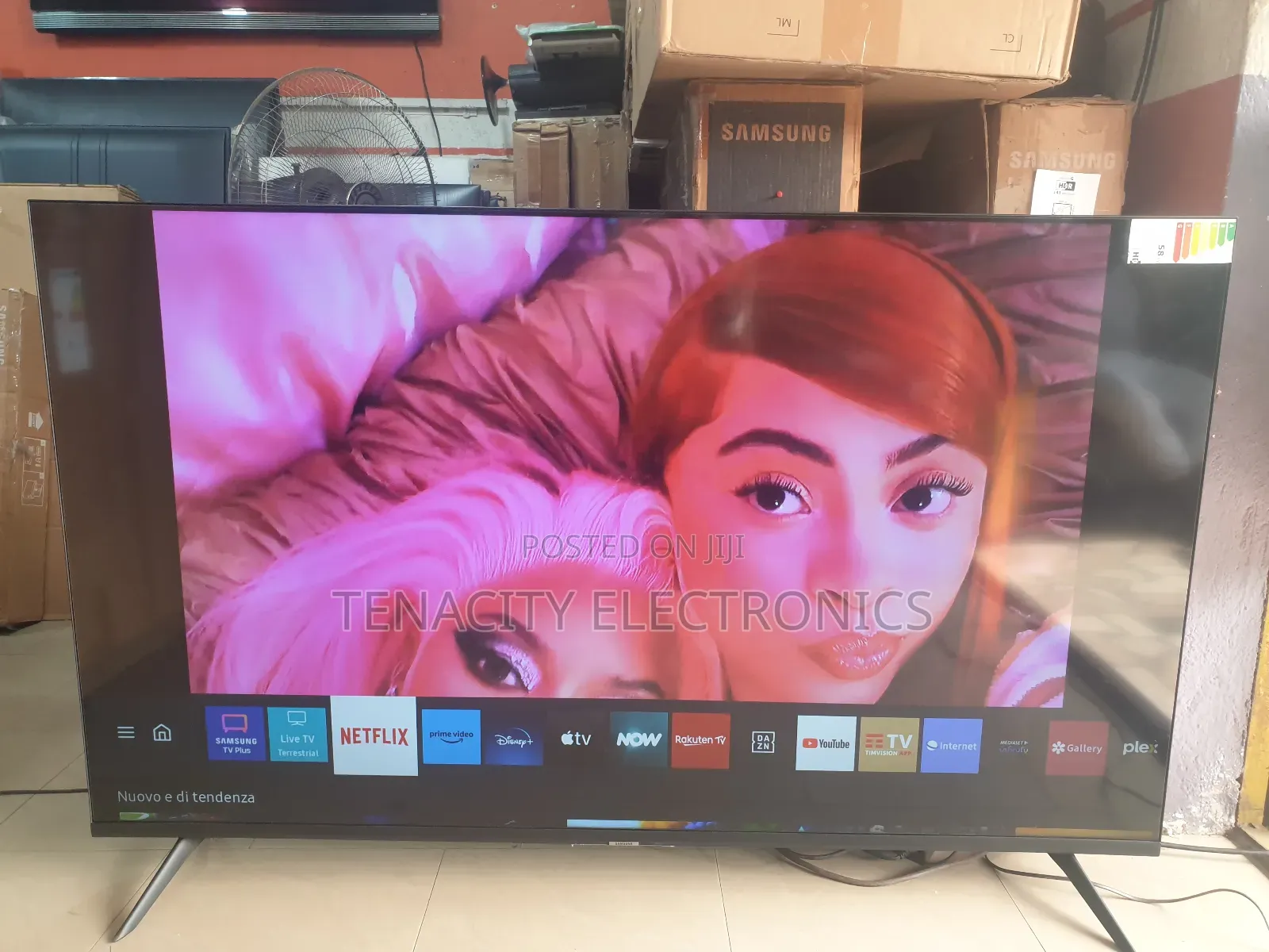 Crystal Uhd HDR Samsung Smart Satellite Tv 65"Inches