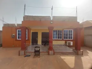 4bdrm House in Kronum Top Boat, Kumasi Metropolitan for sale
