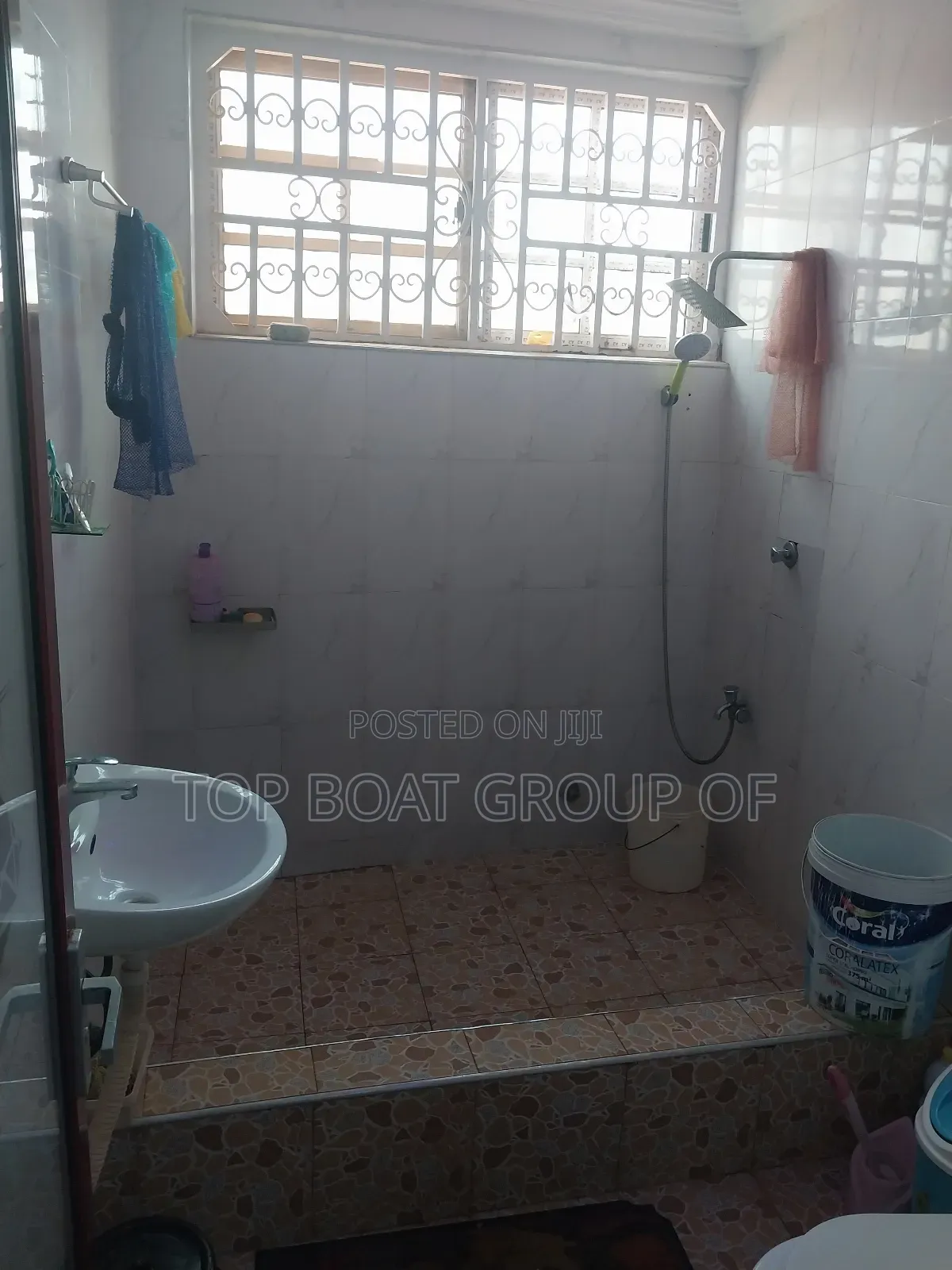 4bdrm House in Kronum Top Boat, Kumasi Metropolitan for sale