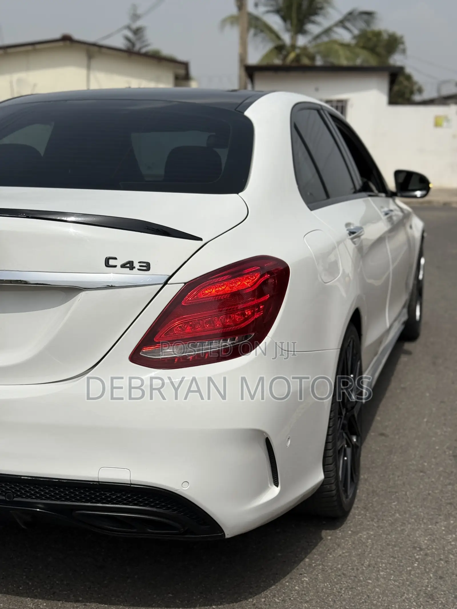 Mercedes-Benz C43 4Matic Sedan AWD (3.0L V6 9AM) 2017 White