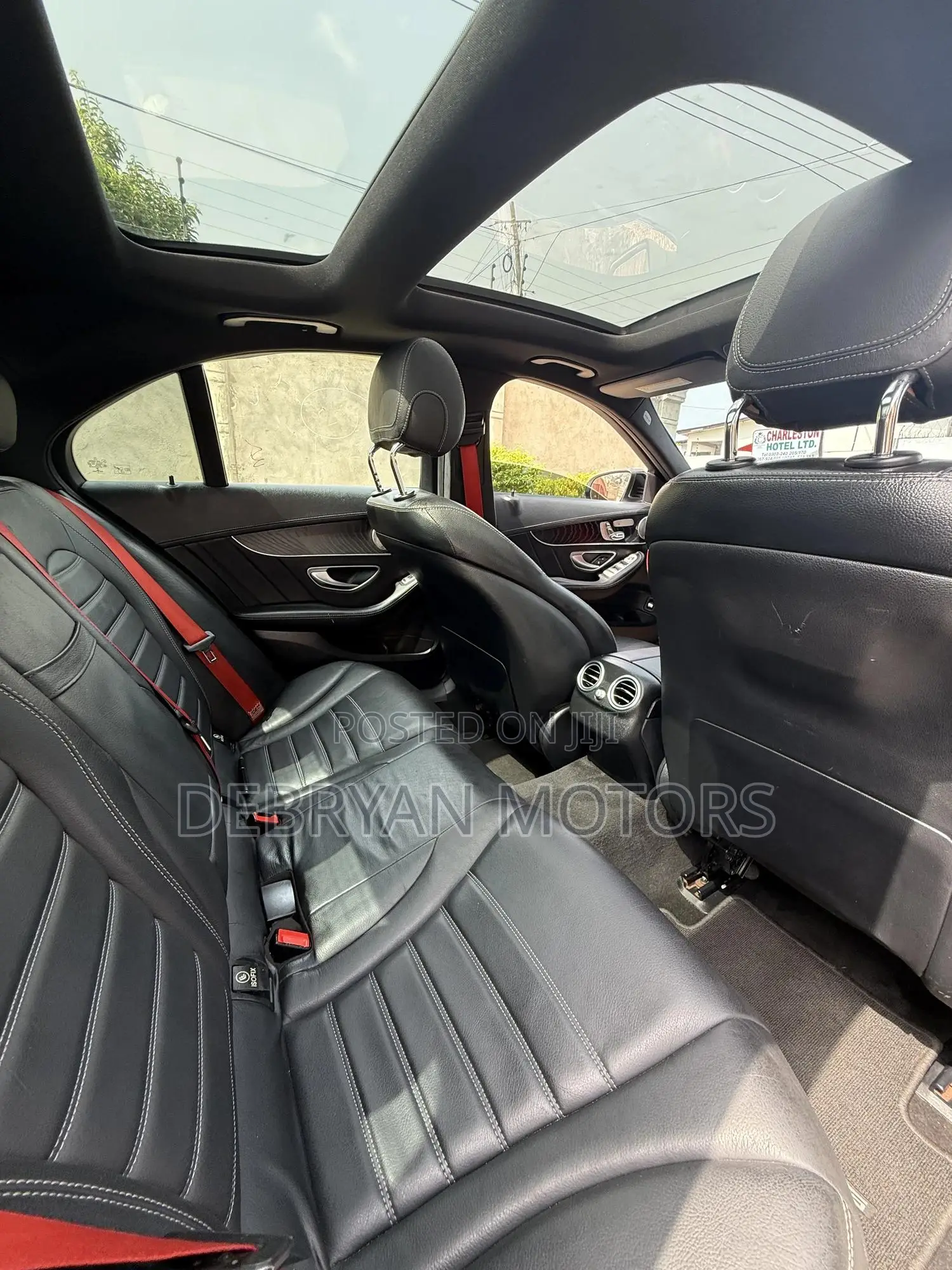 Mercedes-Benz C43 4Matic Sedan AWD (3.0L V6 9AM) 2017 White