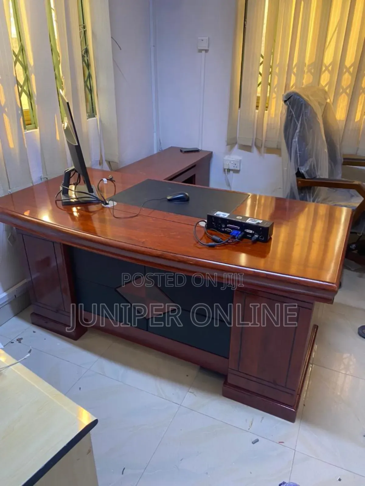 Office Desk Coffee Color Porte
