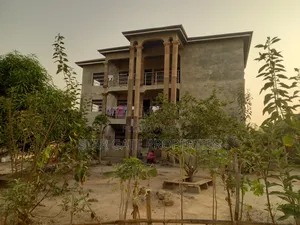 12bdrm House in Kenyasi Abrem., Kumasi Metropolitan for sale