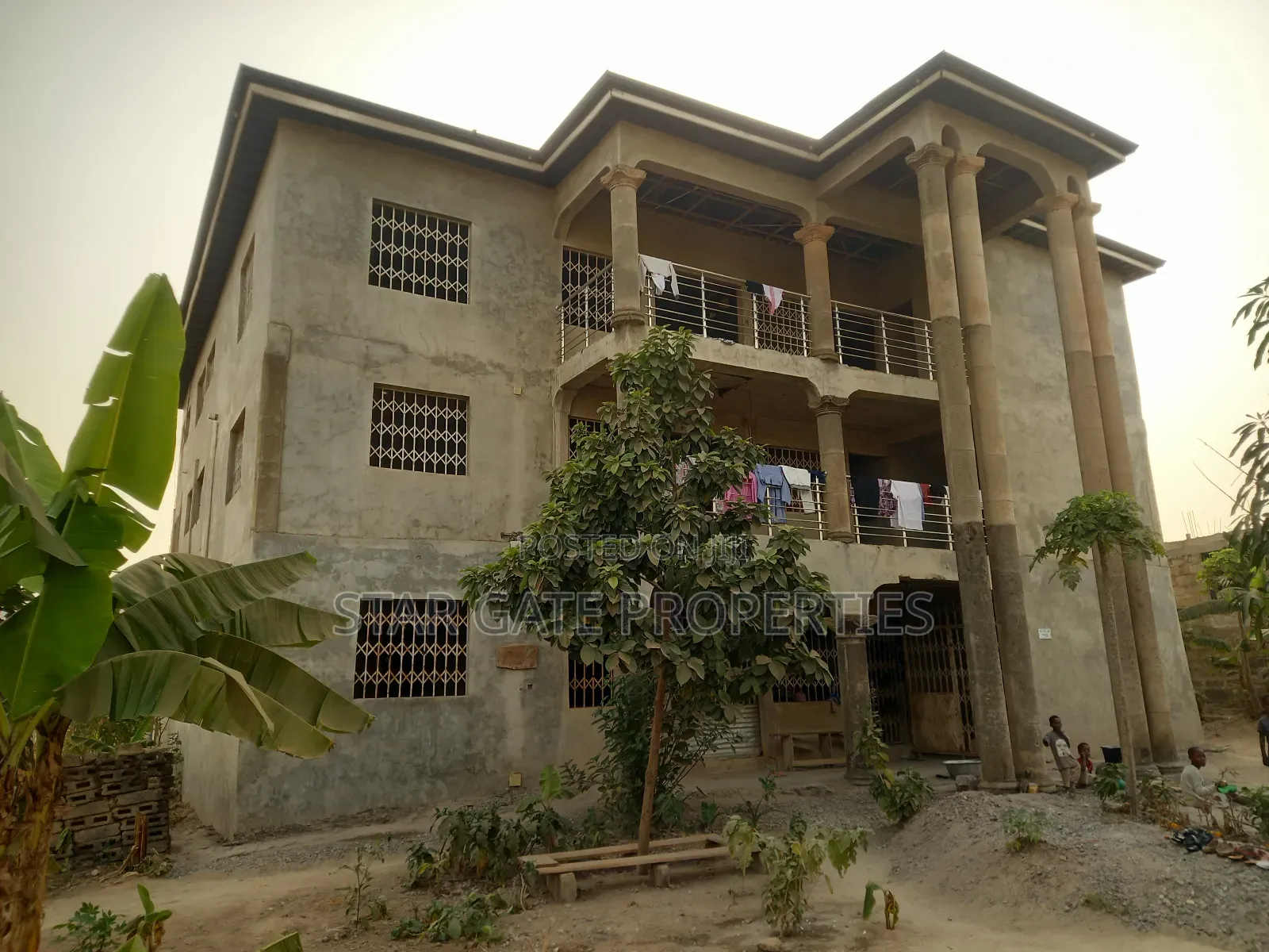 12bdrm House in Kenyasi Abrem., Kumasi Metropolitan for sale