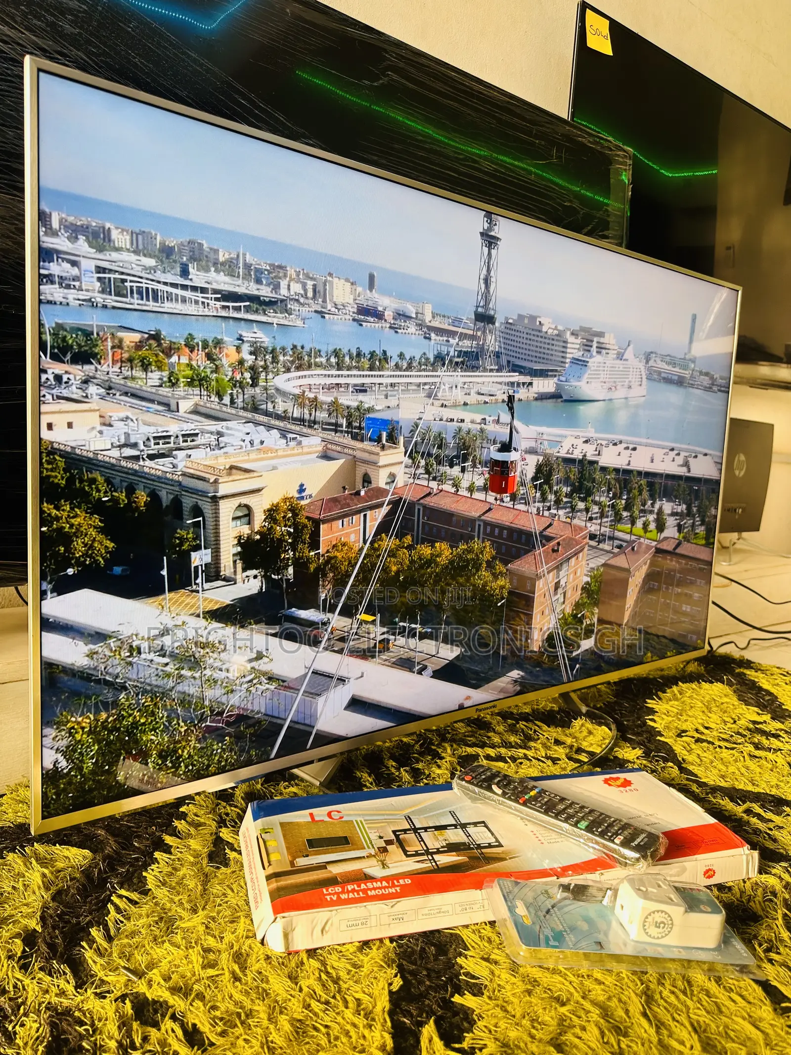 New Arrivals: 55inches Digital Satellite Smart Panasonic