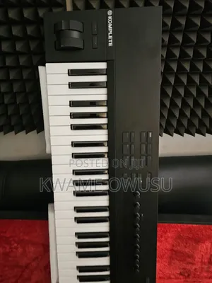 Komplete Kontrol A61 USB Midi Keyboard