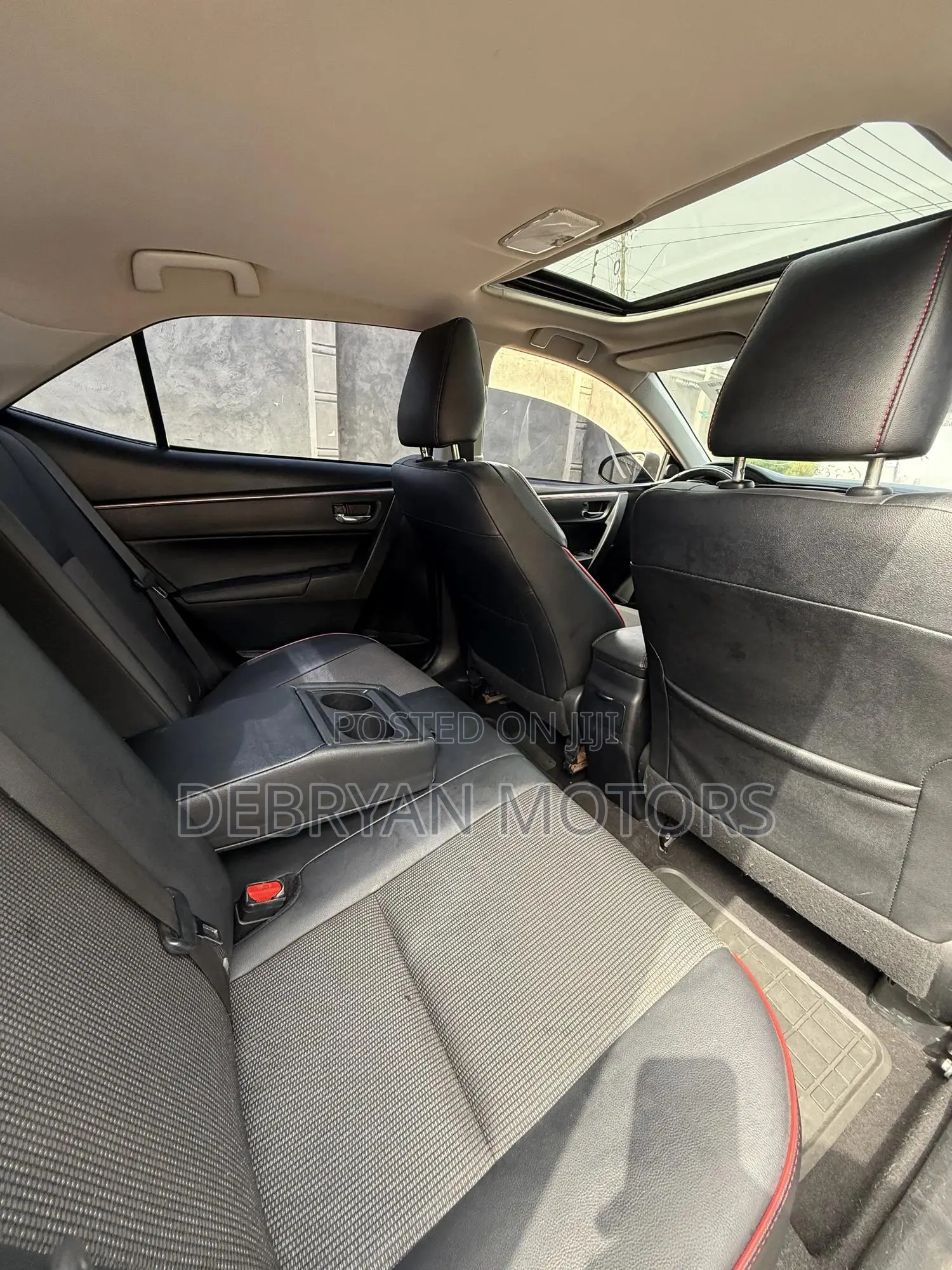 Toyota Corolla S w/Special Edition Pkg (1.8L 4cyl CVT) 2016 Black