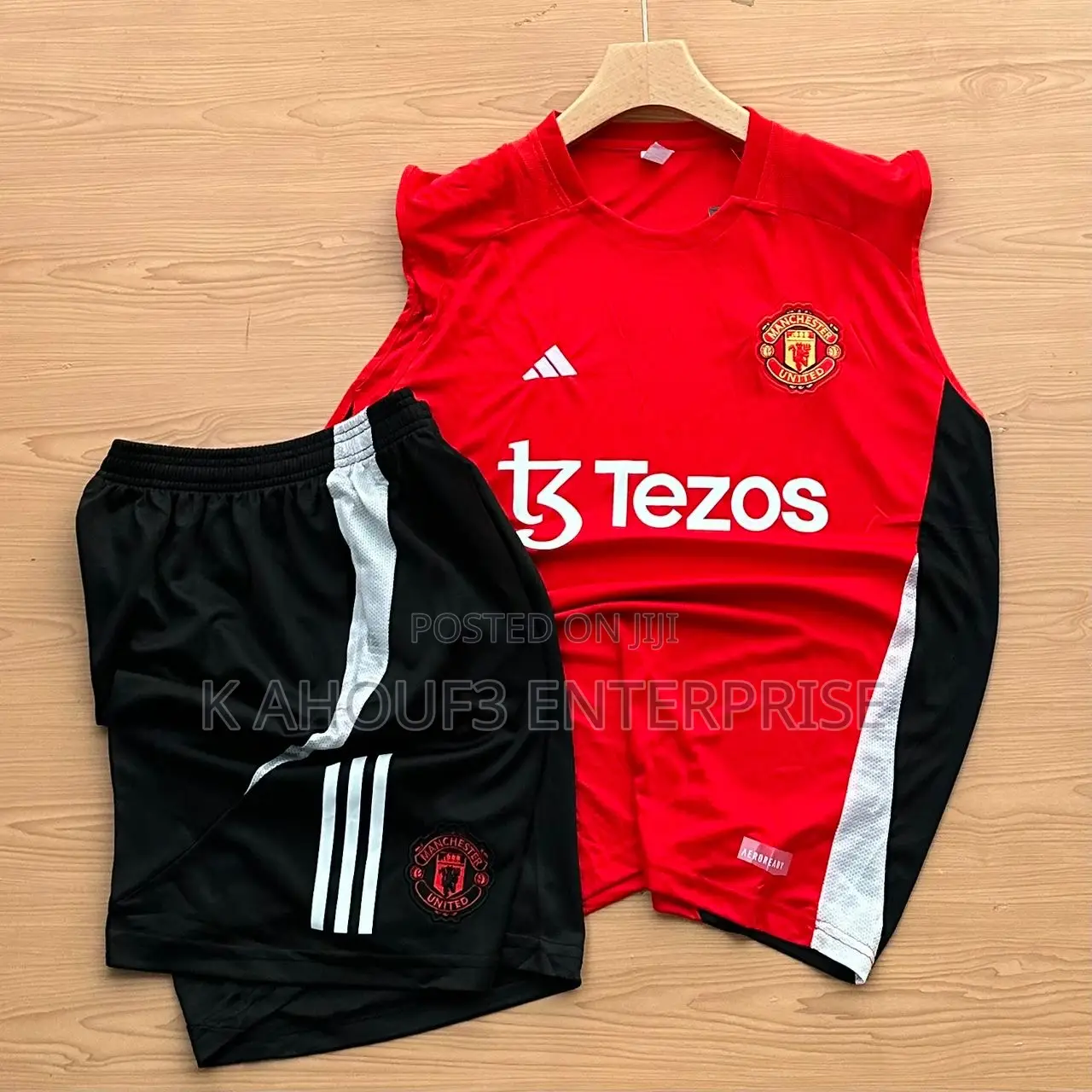 Sleeveless Top and Down for Your Favorite Teams