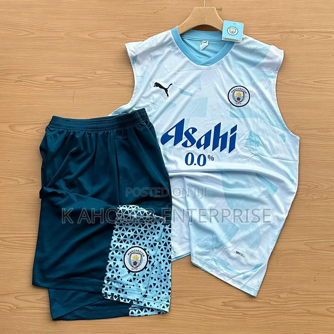 Sleeveless Top and Down for Your Favorite Teams
