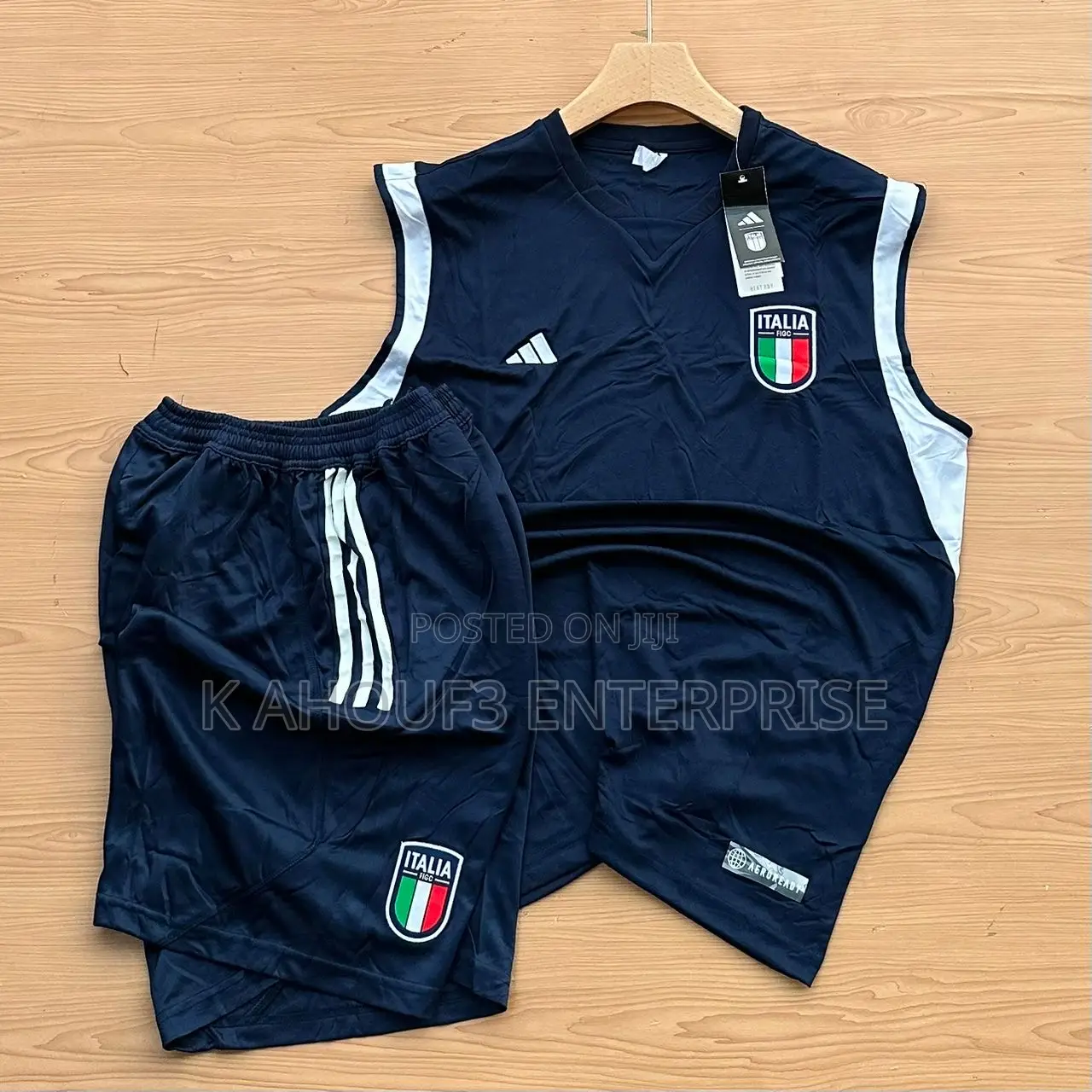 Sleeveless Top and Down for Your Favorite Teams