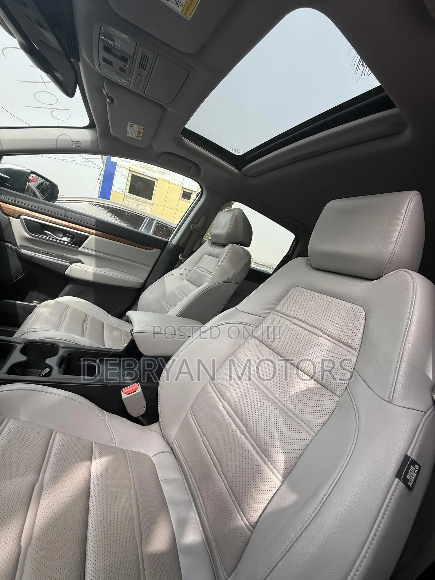 Honda CR-V Touring 4dr SUV AWD (1.5L 4cyl CVT) 2017 Silver