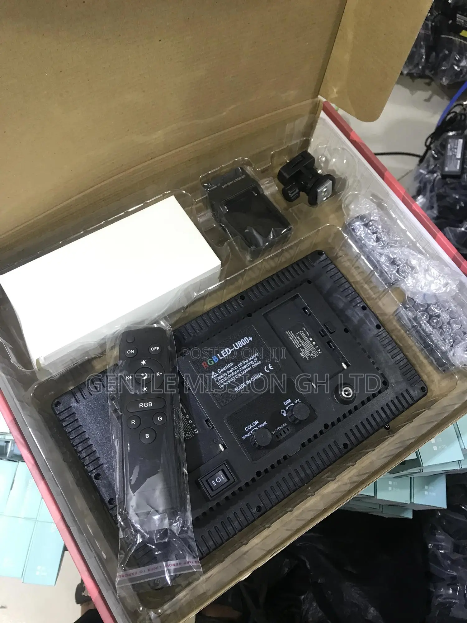 PRO 800 RGB Professional Photo Video Light KIT