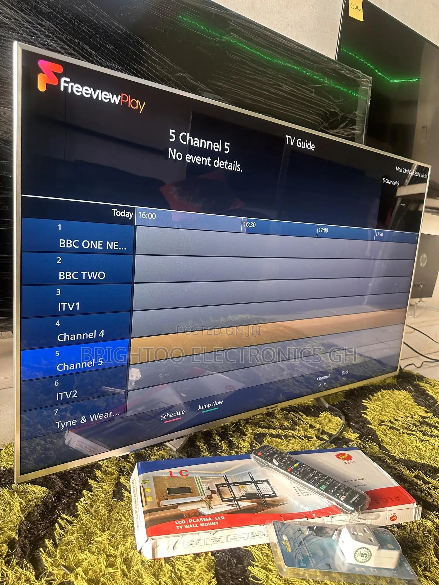 New Arrivals: 55inches Digital Satellite Smart Panasonic