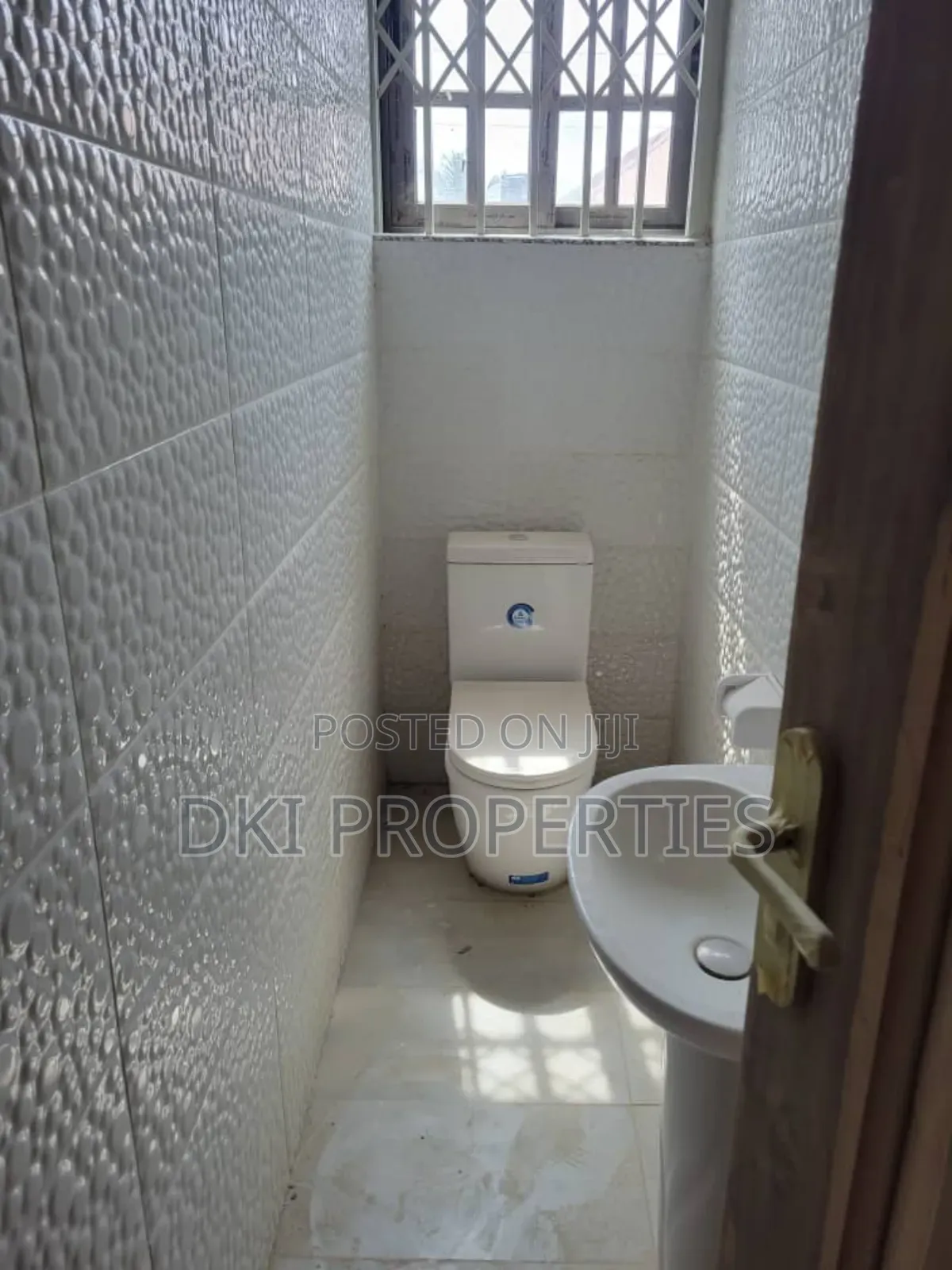 1bdrm Apartment in Dki Properties, Adenta for rent