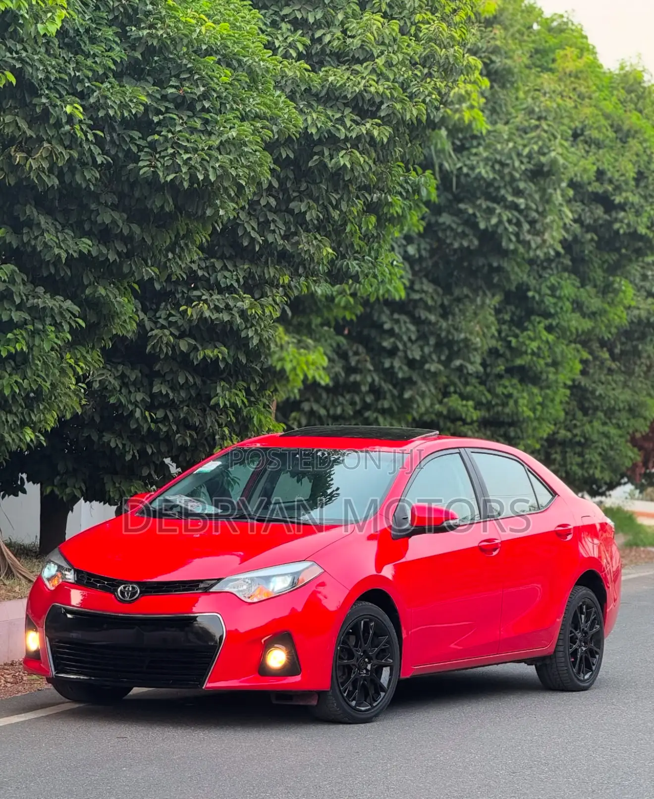 Toyota Corolla S w/Special Edition Pkg (1.8L 4cyl CVT) 2016 Red