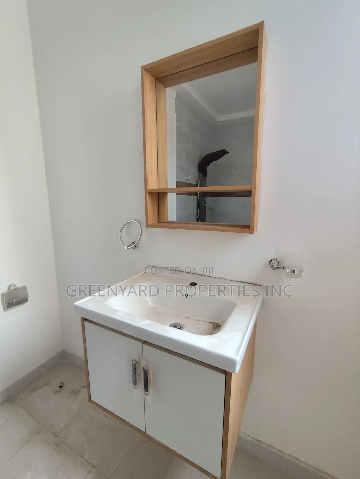 4bdrm House in Ogbojo, East Legon for sale