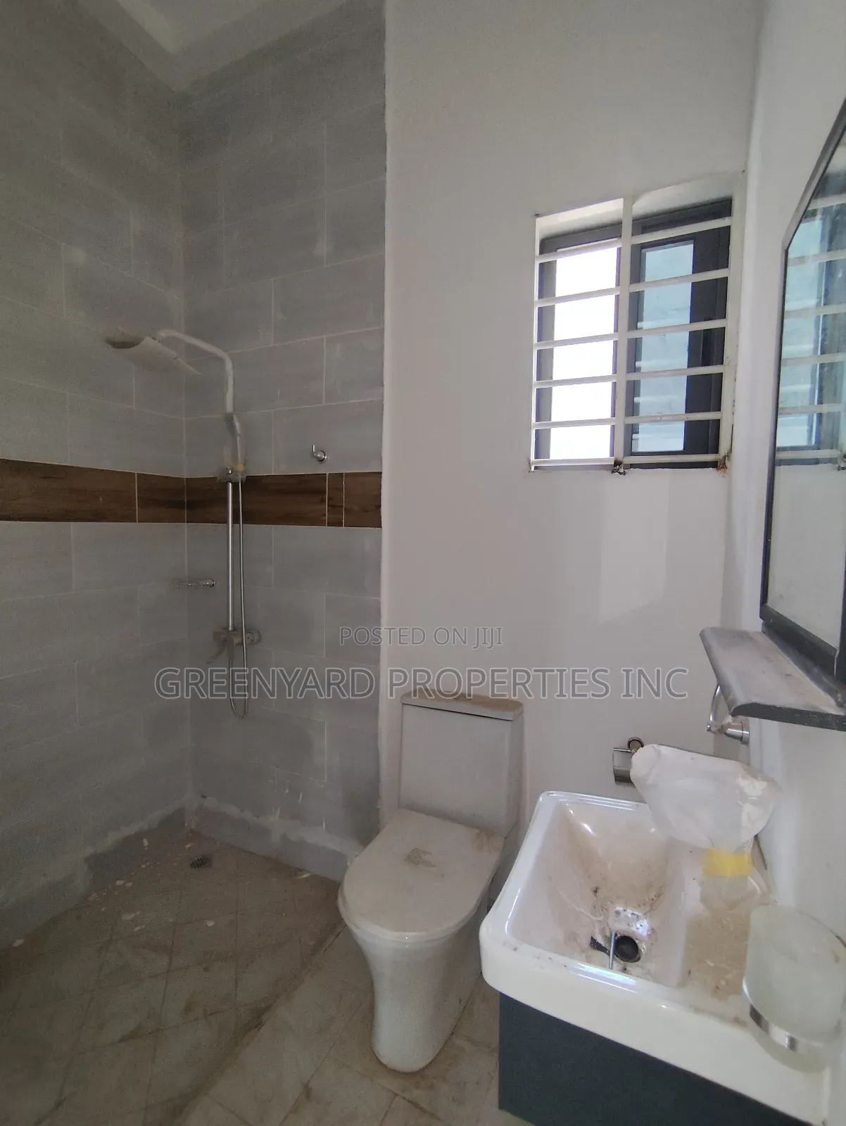 4bdrm House in Ogbojo, East Legon for sale