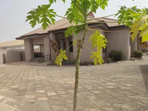 3bdrm House in Bawaleshie Rd, East Legon for rent