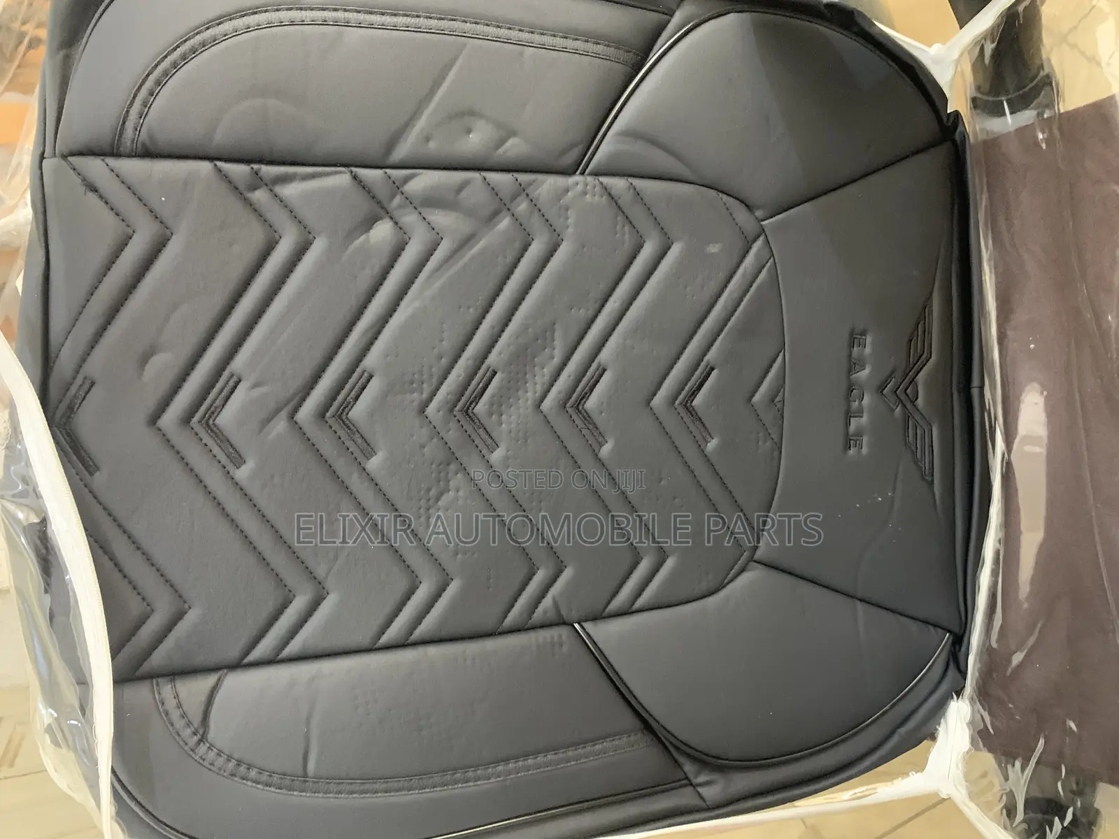 All Black Design Seat Covers for Saloon Cars