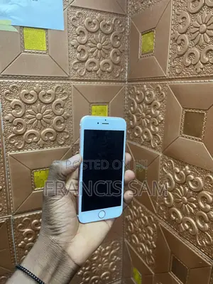 Apple iPhone 6s 64 GB Rose Gold