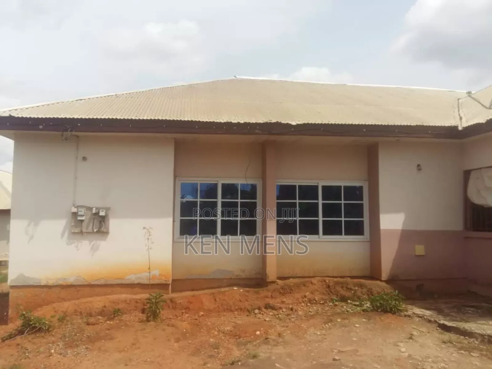 Furnished 4bdrm House in Kwabre for sale