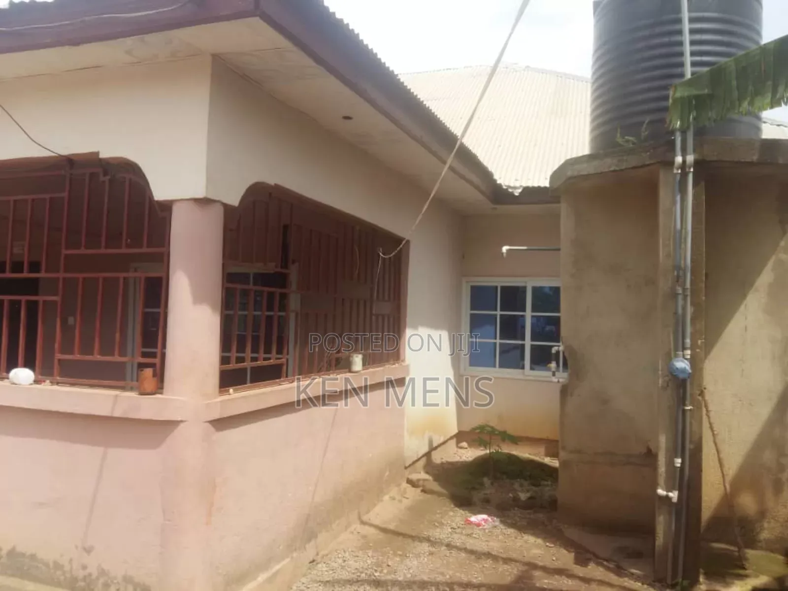 Furnished 4bdrm House in Kwabre for sale