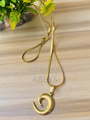 Claw Shaped Unisex Necklace