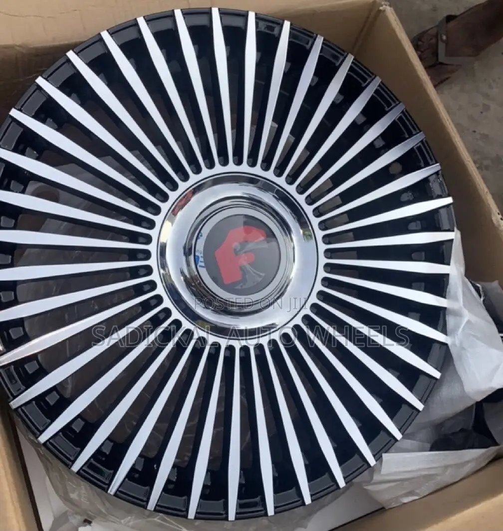 Lexus , Benz Rim