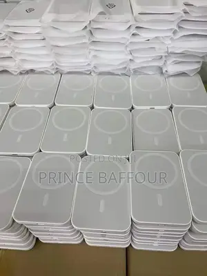 Power Bank / Type C Charger/ iPhone Charger / iPhone Bank