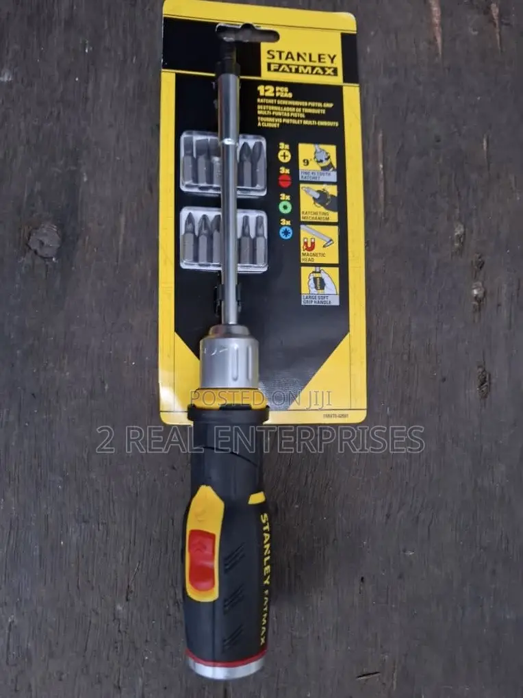 Stanley Ratchet Screwdriver With 12 Bits FMHT062691