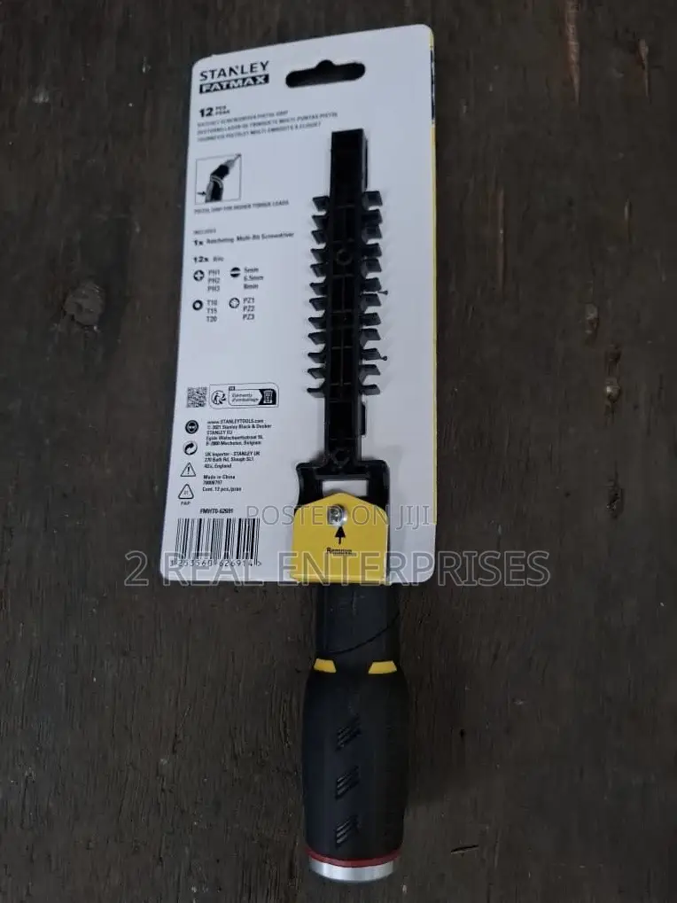 Stanley Ratchet Screwdriver With 12 Bits FMHT062691
