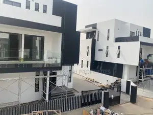 5bdrm Mansion in Skm, East Legon for sale