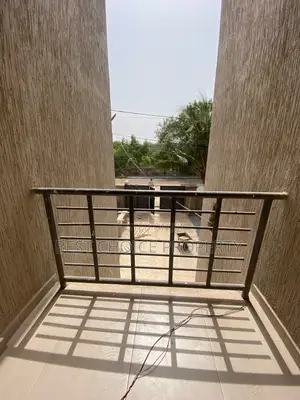 2bdrm Apartment in Owosuansa, Oyarifa for rent