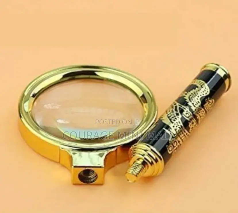 Handheld Classic Magnifying Glass