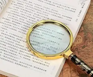 Handheld Classic Magnifying Glass
