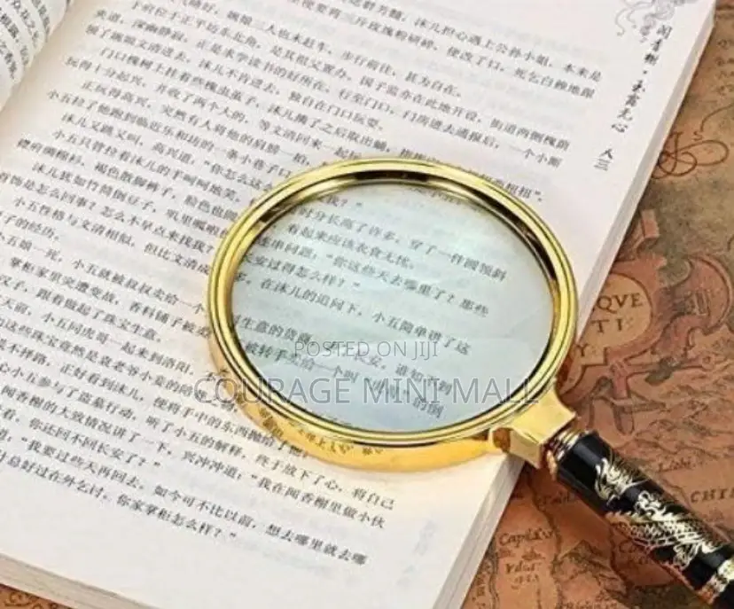 Handheld Classic Magnifying Glass