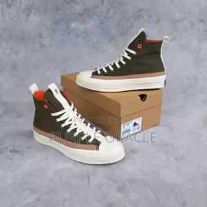 Classic Leather Low-Top Sneakers
