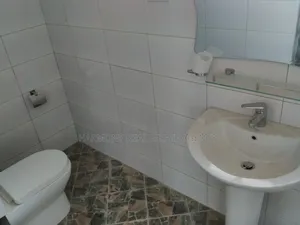 4bdrm House in Accra New Town for rent
