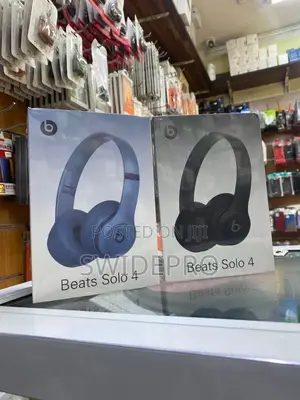 Beats Solo 4 Headset