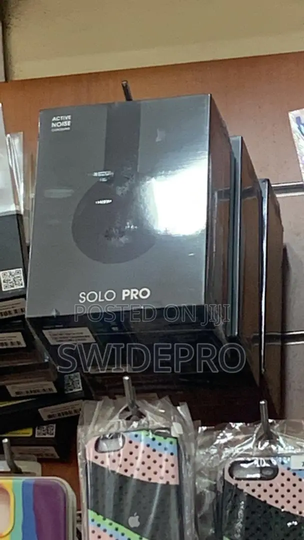 Beats Solo Pro Headset