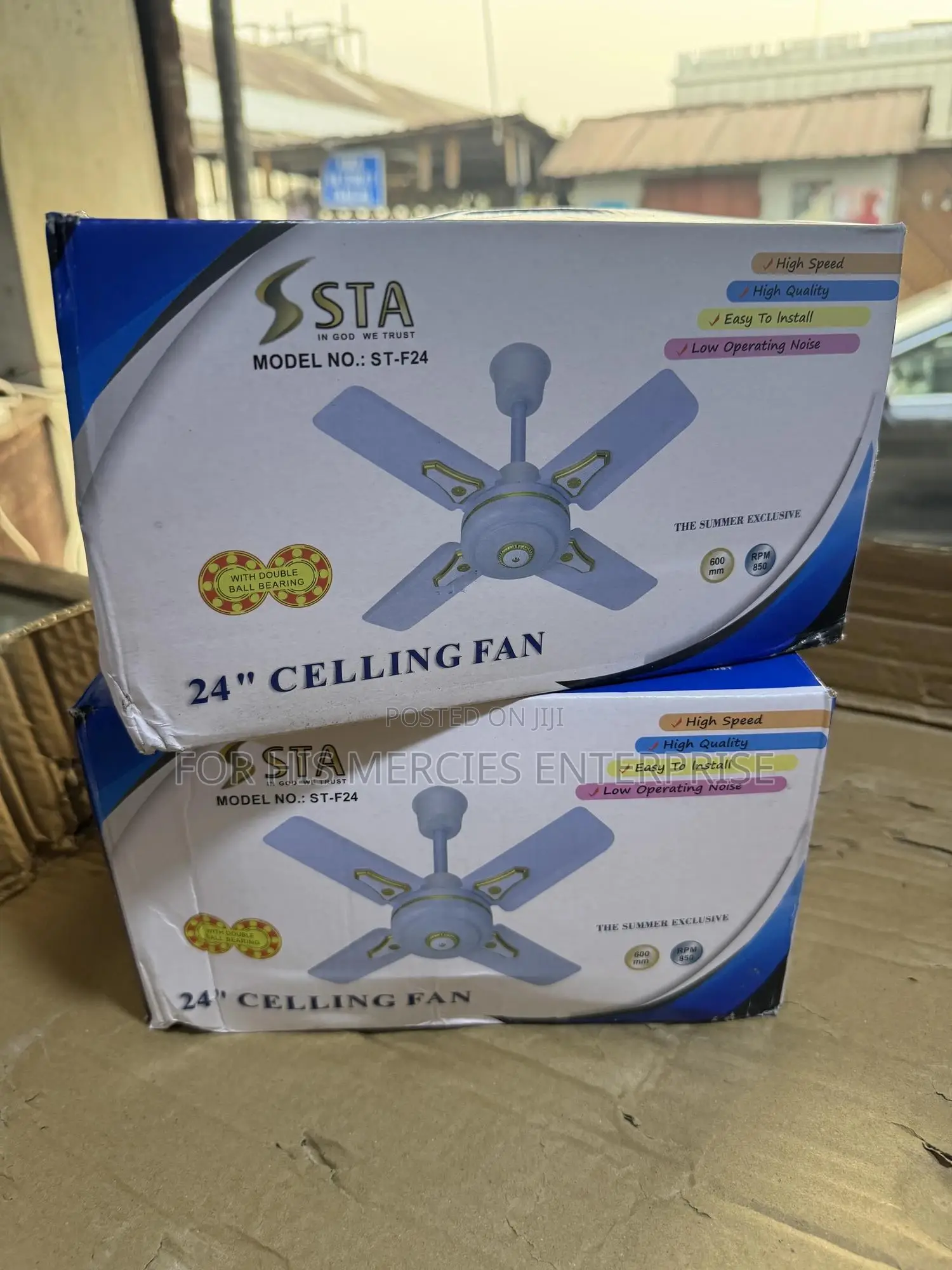 Short Blade Ceiling Fan