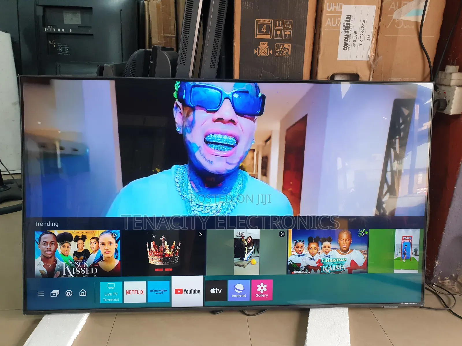 55"Airslim Qled Samsung Uhd HDR Smart Satellite Tv