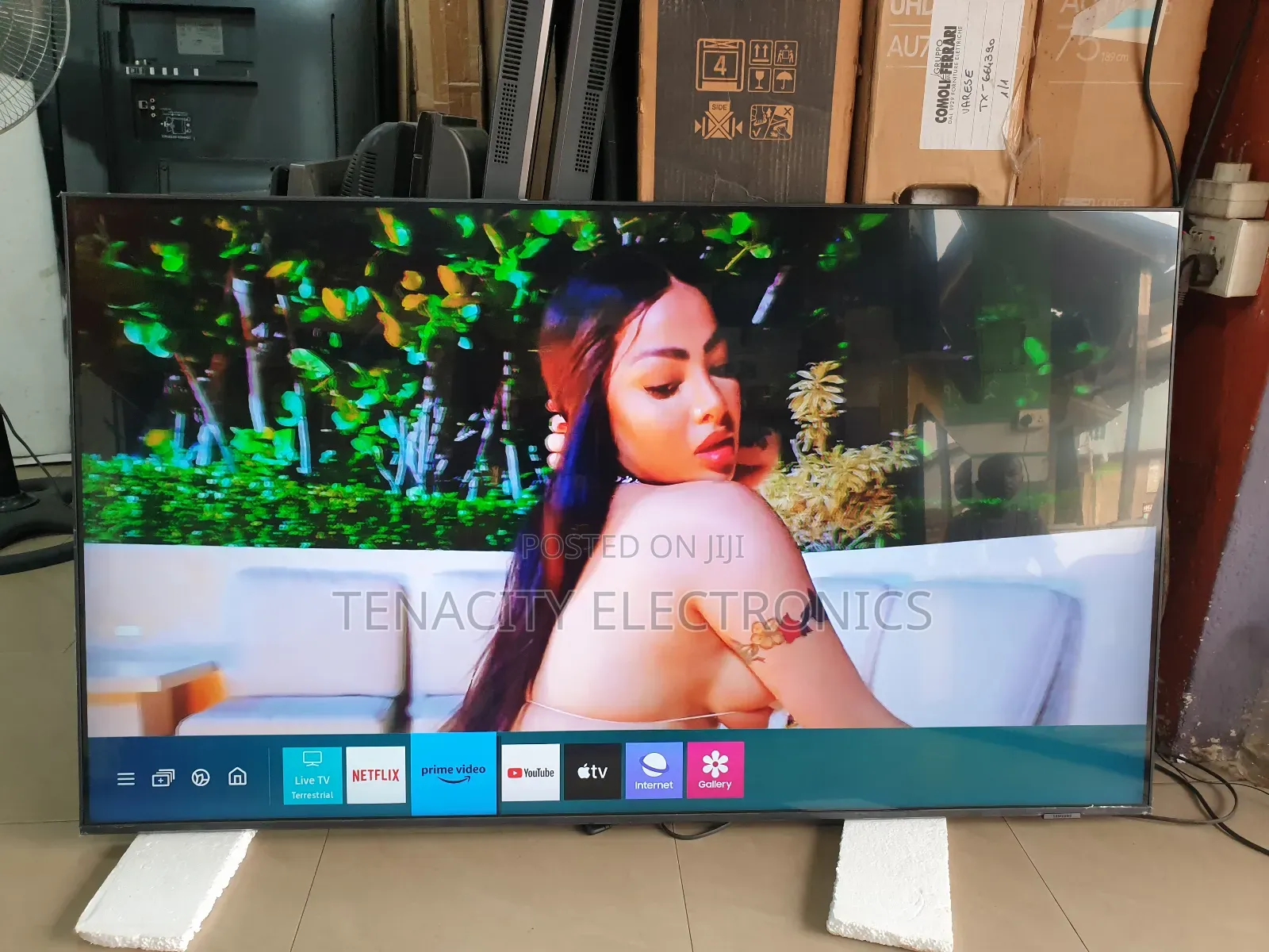 55"Airslim Qled Samsung Uhd HDR Smart Satellite Tv