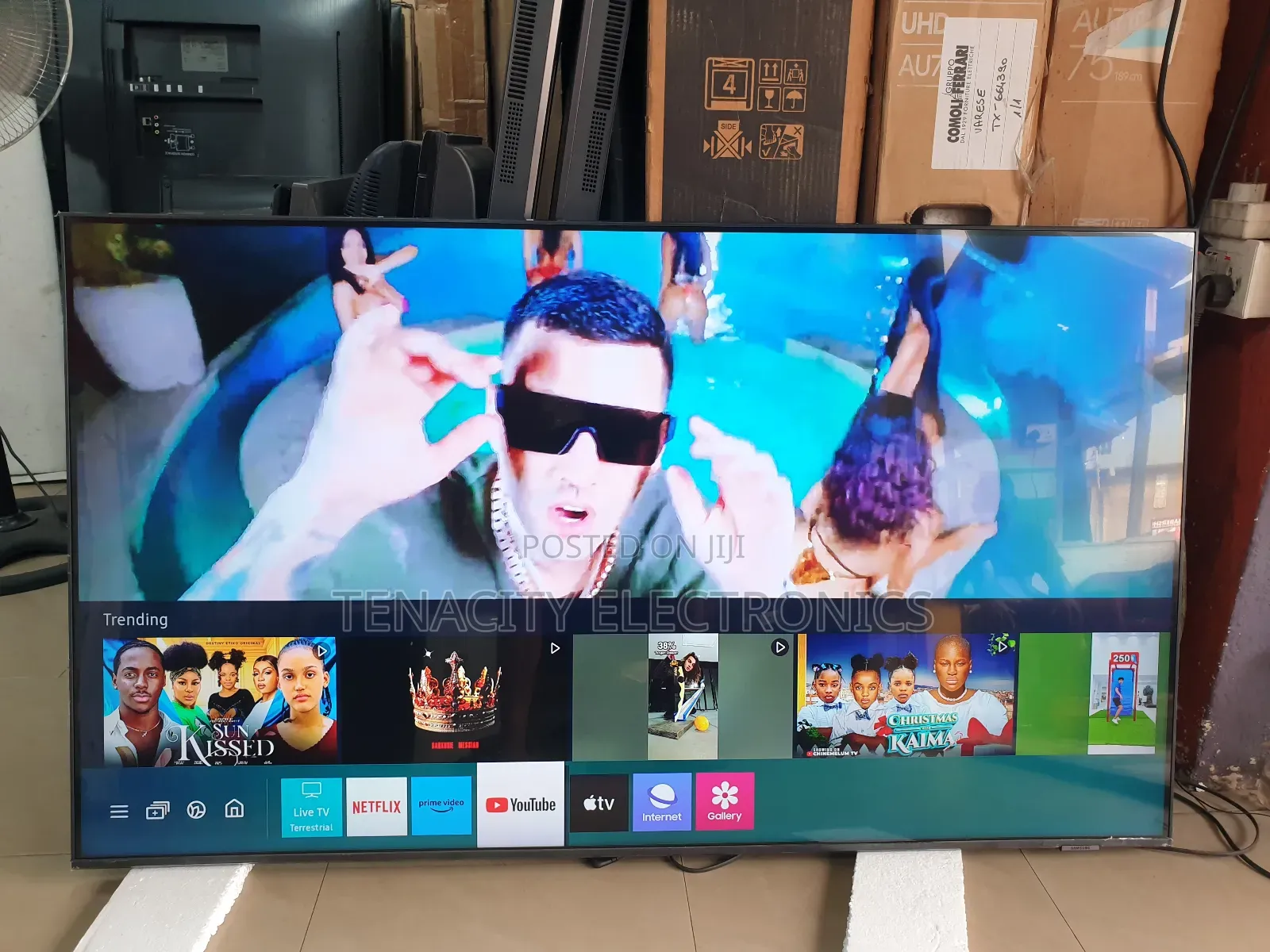 55"Airslim Qled Samsung Uhd HDR Smart Satellite Tv