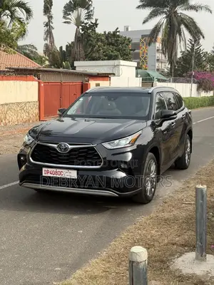 Toyota Highlander Platinum 2021 Black