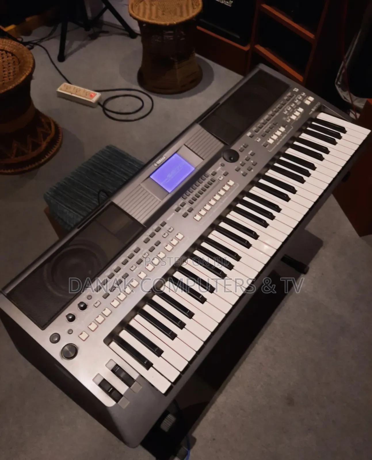 Yamaha Psr S670