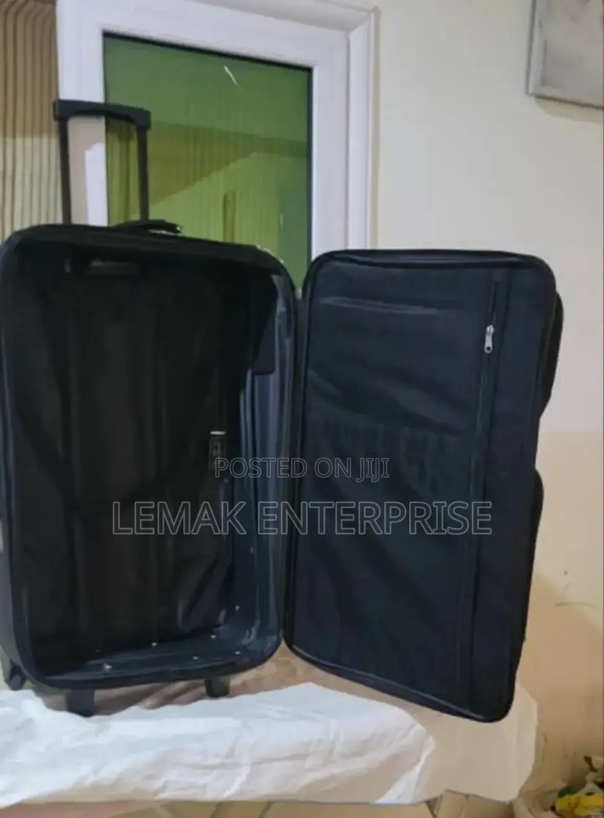 American Truck Case Black Large Size Traveling Suitcase