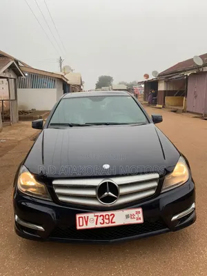 Photo - Mercedes-Benz C300 2003 Black